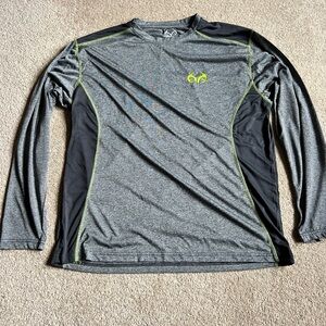 Men's Gray and Black Long Sleeve Swim Shirt